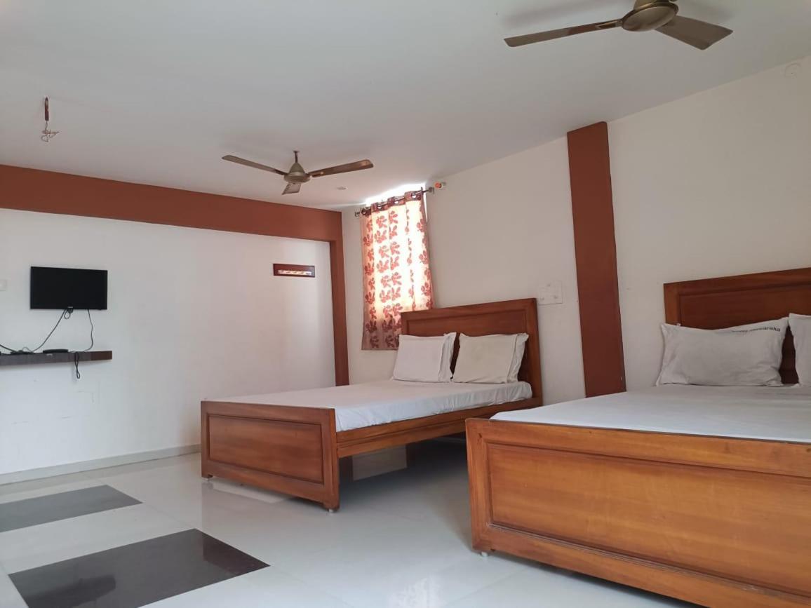 Hotel Duwaraka Rāmeswaram Esterno foto